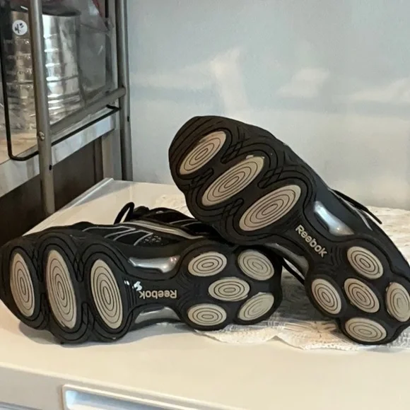 Reebok Women’s Athletic Sneakers Runrone Action Size 8.5 Black - Picture 5 of 7